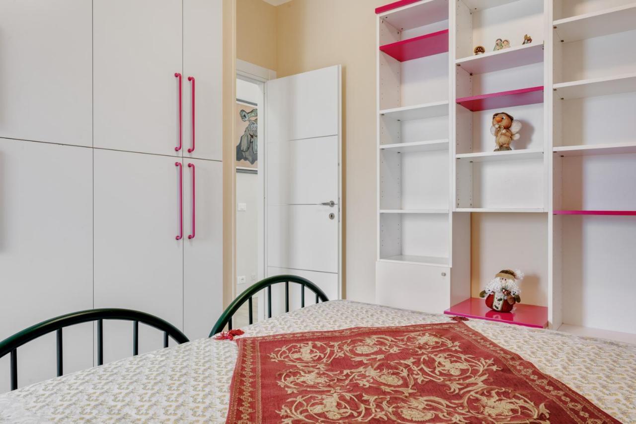 Luni Mare Bright Terrace Flat With Parking Lejlighed Marinella di Sarzana Eksteriør billede